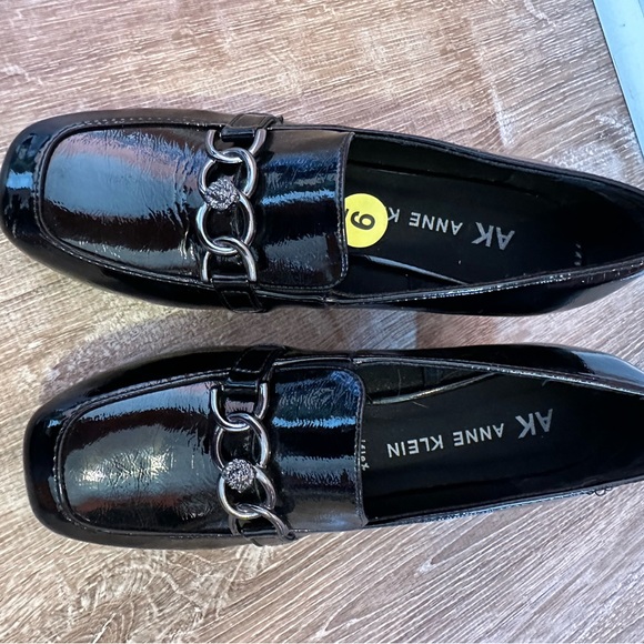 Women’s Anne Klein Shoes, Black, Size 9 - Picture 11 of 13